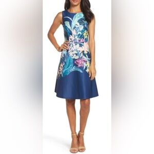 Adrianna Pappell Scuba Fit and Flare Dress, size 4